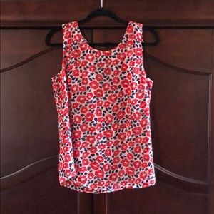 CAbi super sweet flower sleeveless blouse